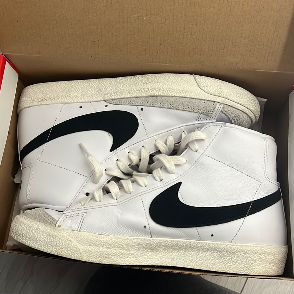 Men Nike boot shoes